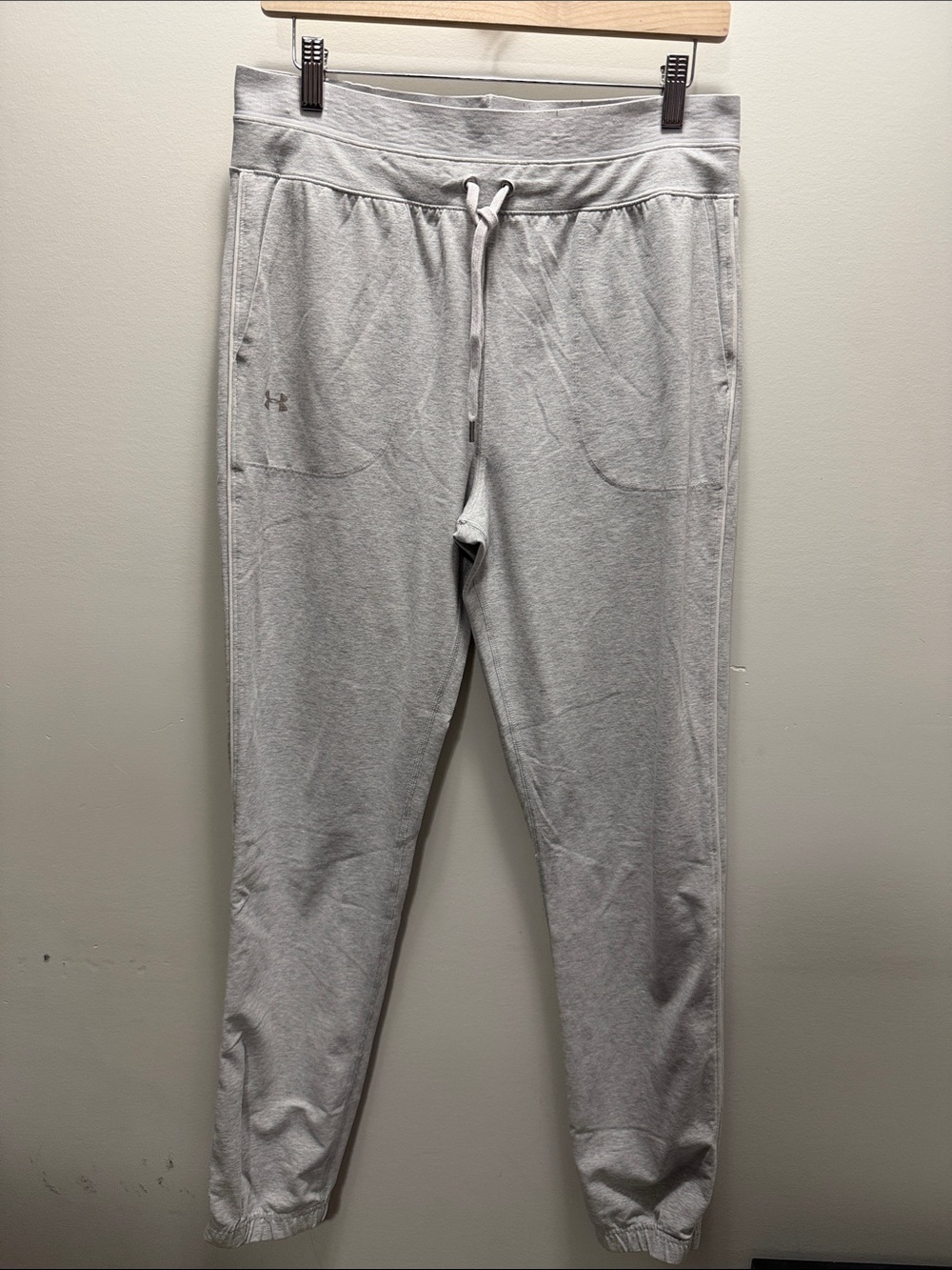 Under Armour Women’s Light Gray Track Joggers